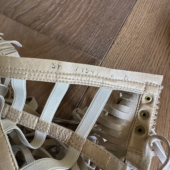 Stuart Weitzman Fringe Benefit Gladiator Sandal in Cipra - Picture 9 of 15